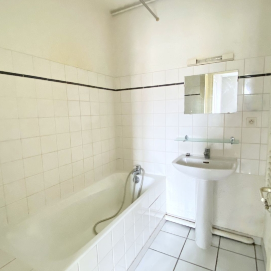  ACI - Agence Centrale Immo : Apartment | VALS-LES-BAINS (07600) | 49 m2 | 450 € 