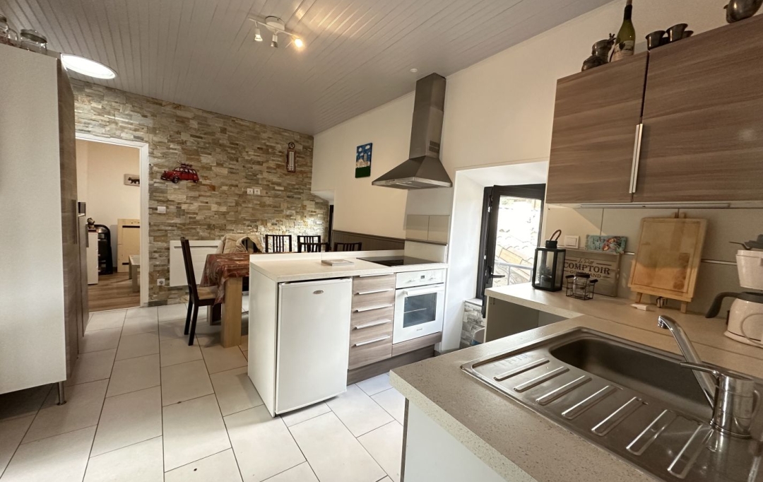 Annonces ARDECHE : Maison / Villa | ANTRAIGUES-SUR-VOLANE (07530) | 72 m2 | 172 000 &euro; 