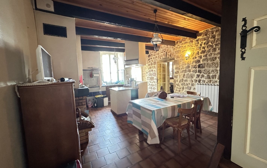 Annonces ARDECHE : Maison / Villa | SAINT-ANDEOL-DE-VALS (07600) | 235 m2 | 367 500 &euro; 