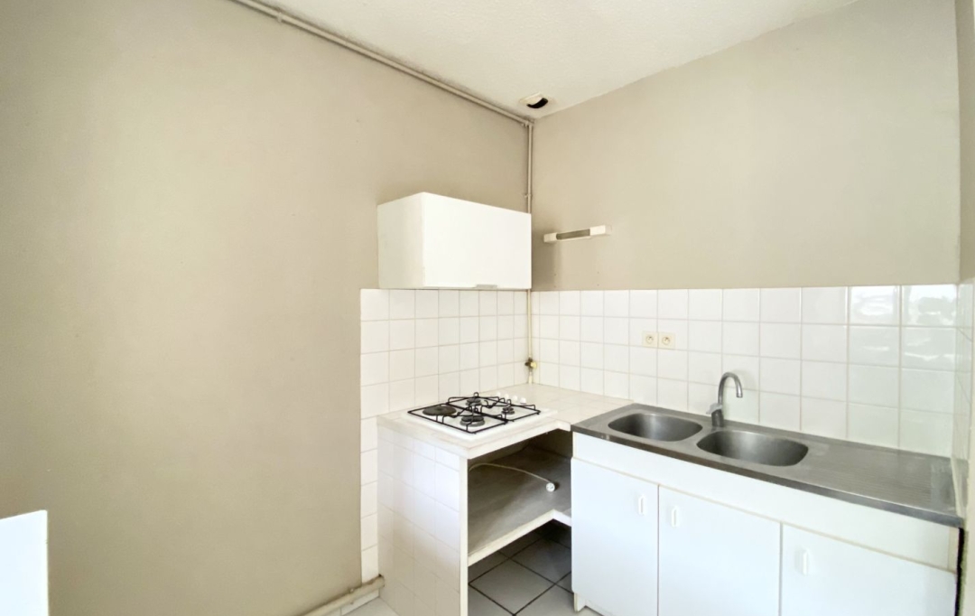 ACI - Agence Centrale Immo : Apartment | VALS-LES-BAINS (07600) | 49 m2 | 450 € 