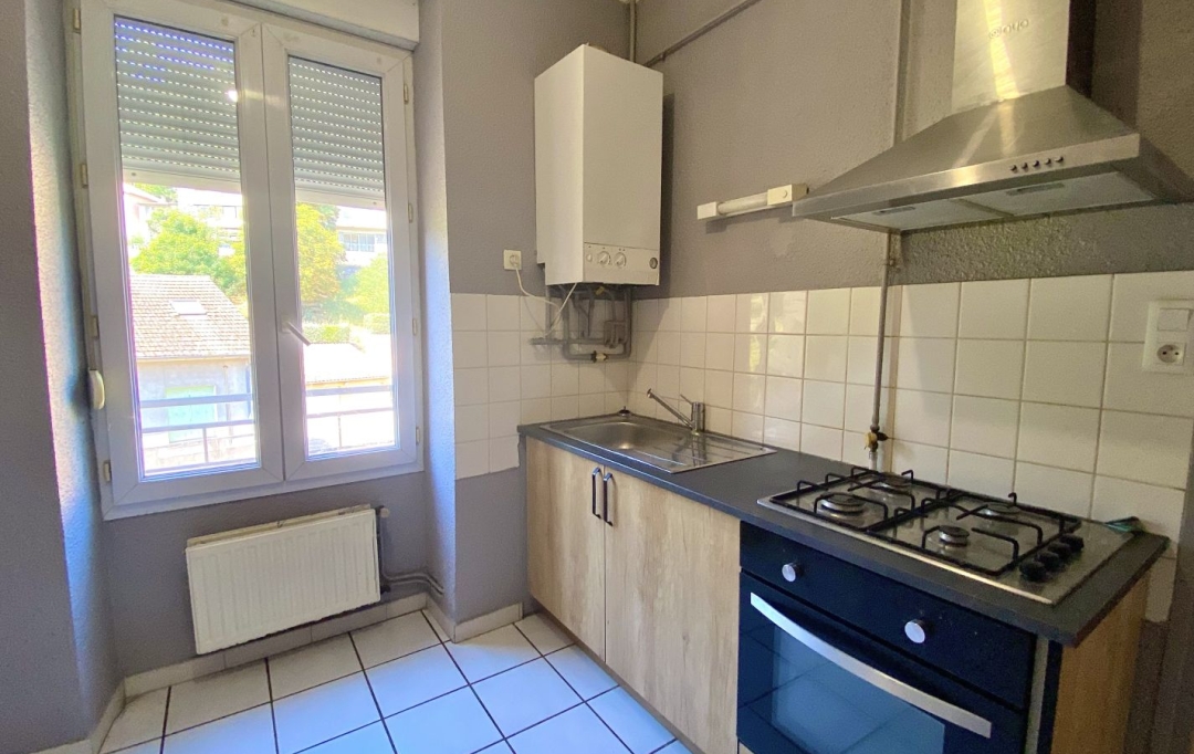 ACI - Agence Centrale Immo : Appartement | VALS-LES-BAINS (07600) | 43 m2 | 450 € 