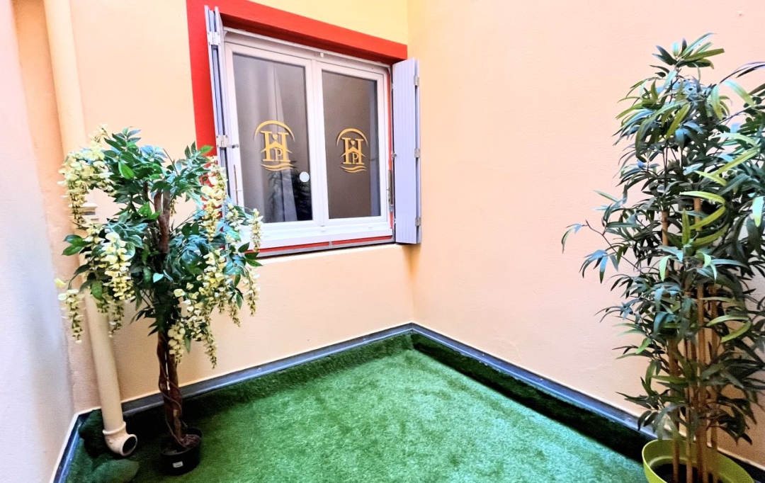 ACI - Agence Centrale Immo : Commerces | VALLON-PONT-D'ARC (07150) | 0 m2 | 160 000 € 