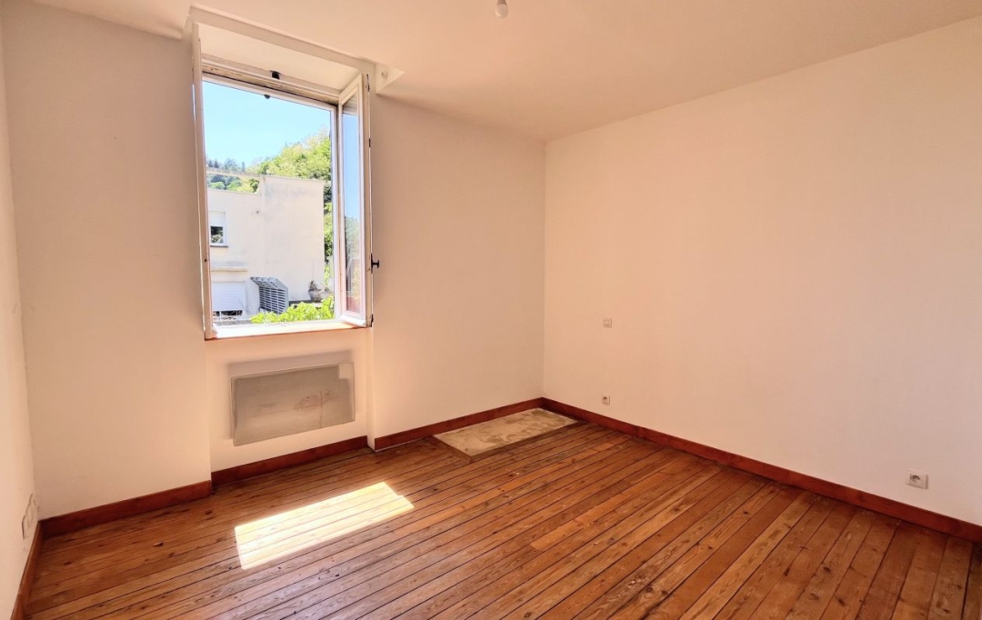 ACI - Agence Centrale Immo : Appartement | VALS-LES-BAINS (07600) | 49 m2 | 69 000 € 