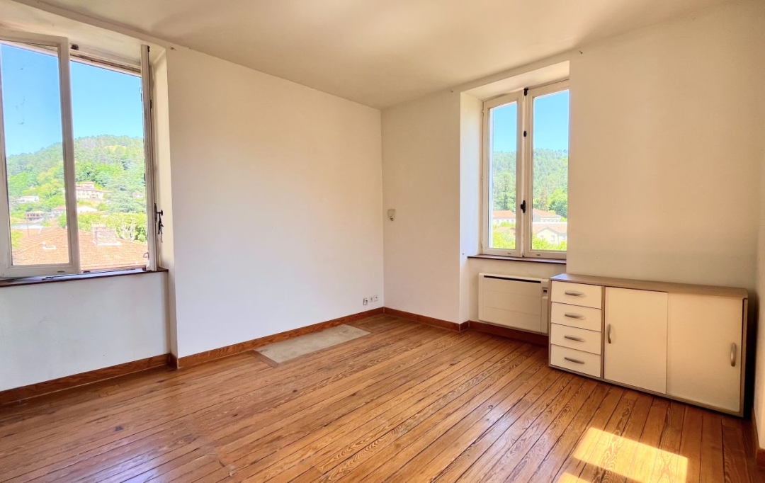 ACI - Agence Centrale Immo : Appartement | VALS-LES-BAINS (07600) | 56 m2 | 75 000 € 