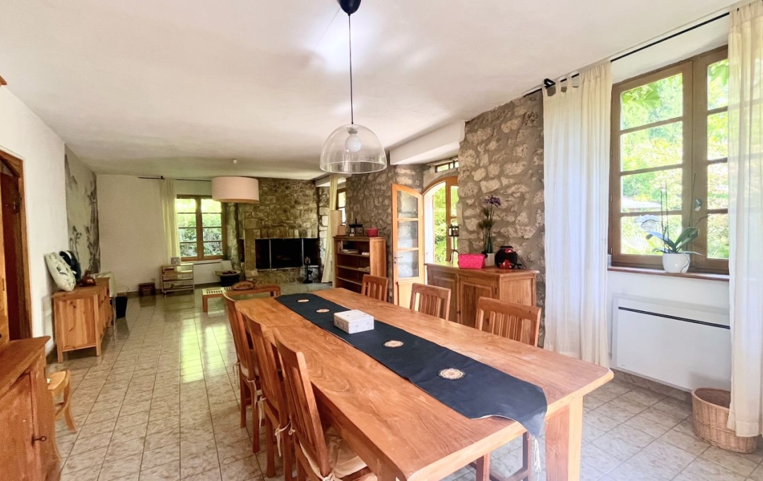 ACI - Agence Centrale Immo : Maison / Villa | ROCLES (07110) | 320 m2 | 390 000 € 