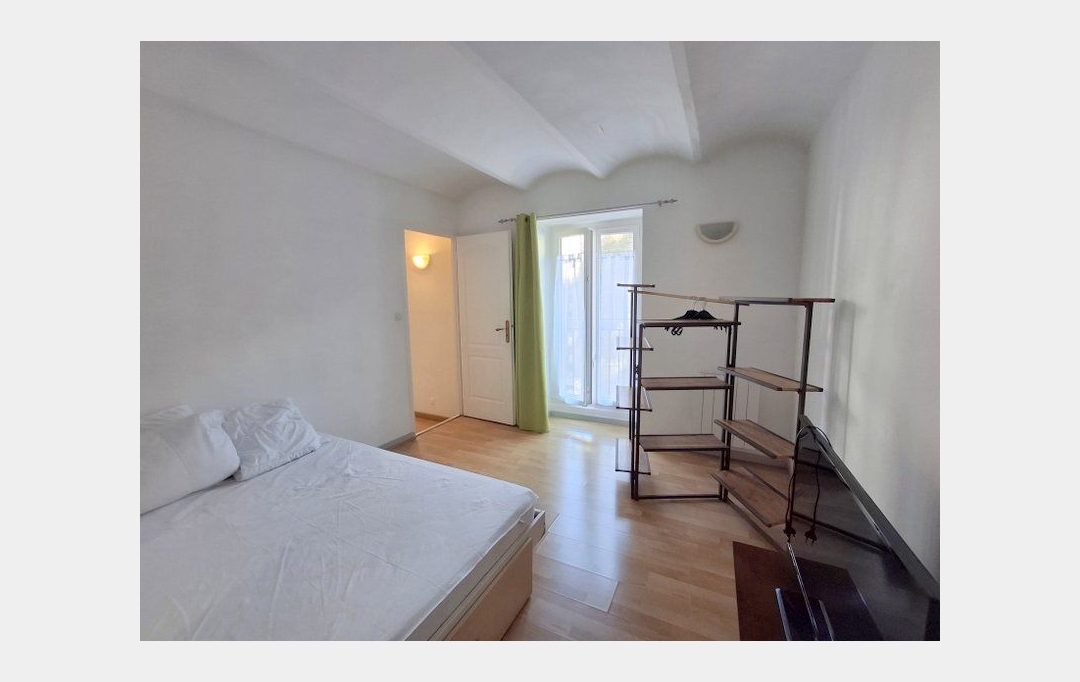 Annonces ARDECHE : Immeuble | LARGENTIERE (07110) | 300 m2 | 255 000 &euro; 