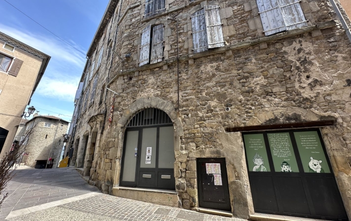  Annonces ARDECHE Maison / Villa | AUBENAS (07200) | 900 m2 | 670 000 € 