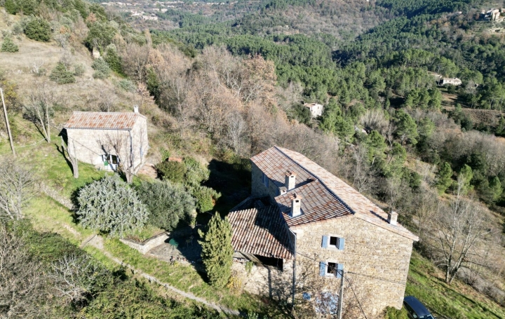 Domaine LES VANS 334 m2 560 000 € Domaine LES VANS 334 m2 560 000 €