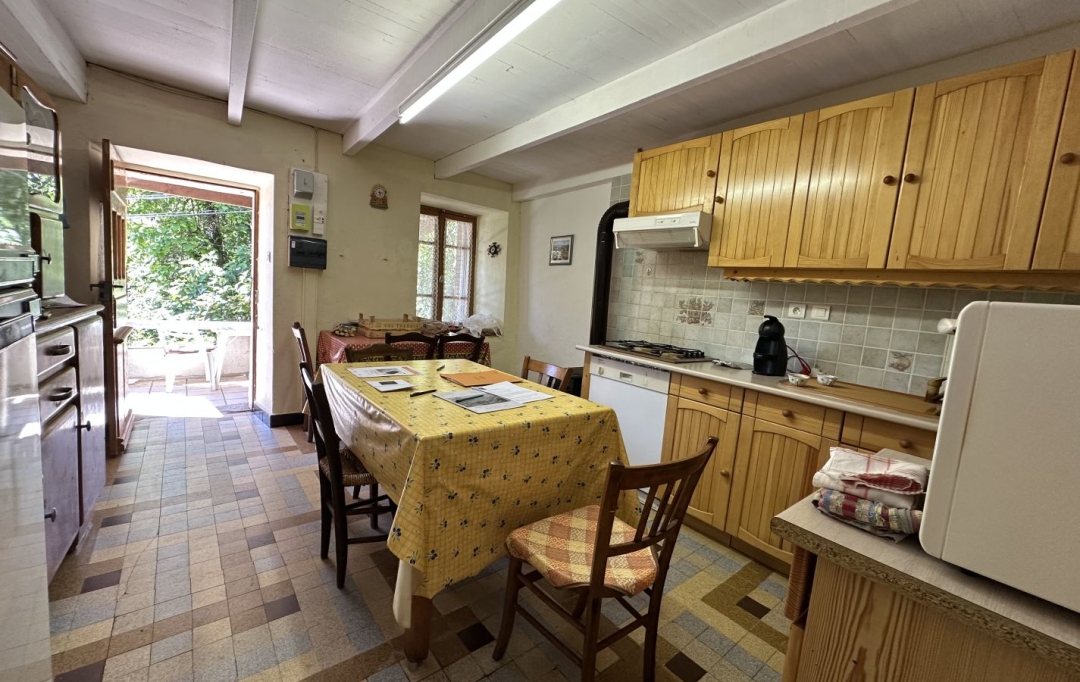 Annonces ARDECHE : Maison / Villa | VALS-LES-BAINS (07600) | 100 m2 | 182 000 &euro; 