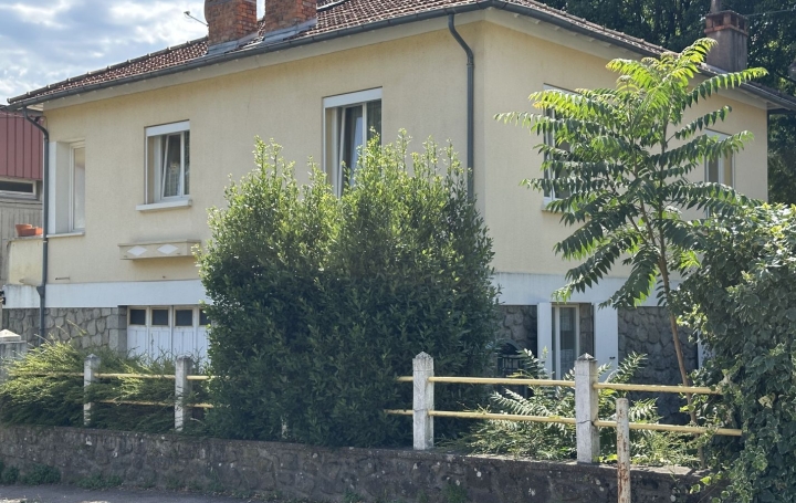 Maison   AUBENAS  105 m2 199 000 € 